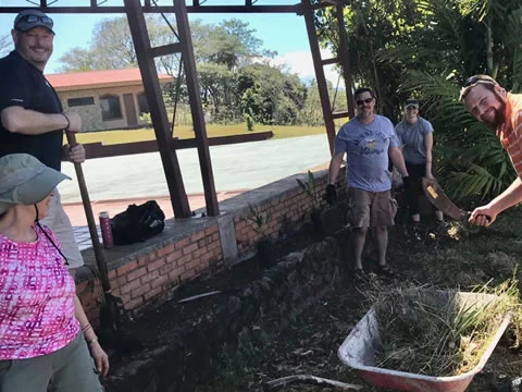 Campamentos de servicio comunitario